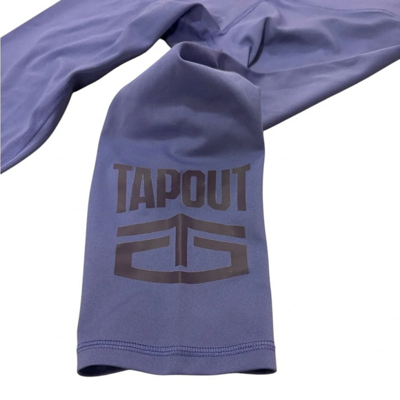 WWE TapOut Cropped Leggings - Picture 6 of 9